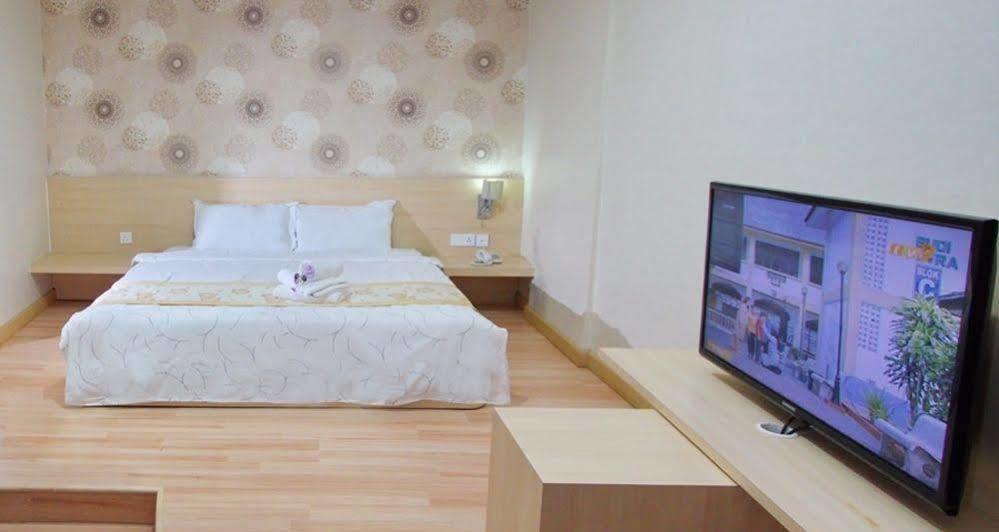 Hotel Tebrau Ct Джохор Бахру Екстериор снимка
