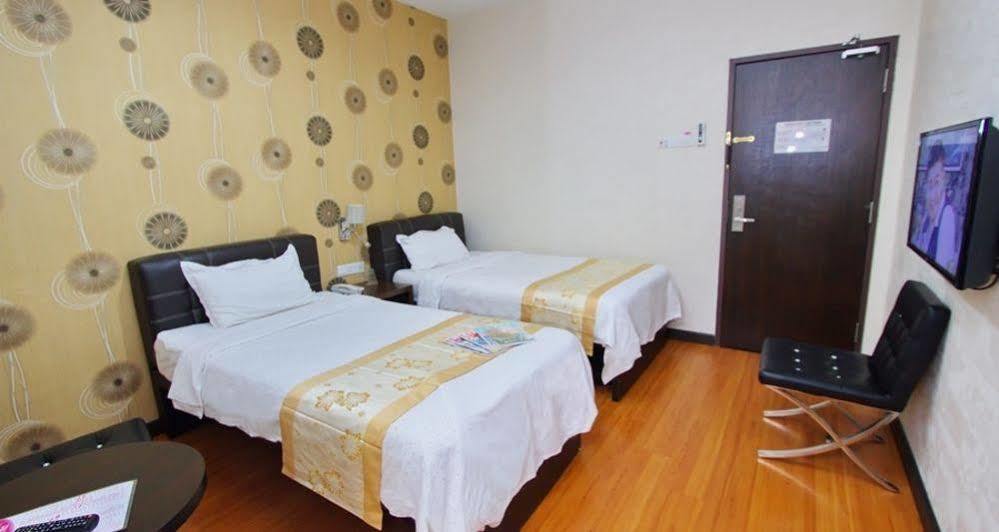 Hotel Tebrau Ct Джохор Бахру Екстериор снимка