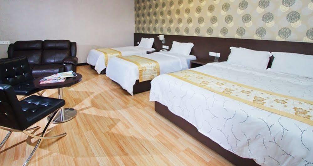 Hotel Tebrau Ct Джохор Бахру Екстериор снимка